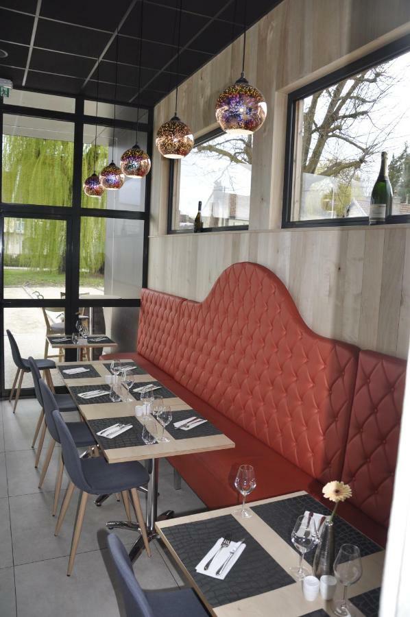 Hotel Les Tonnelles Bar-sur-Seine Exterior foto